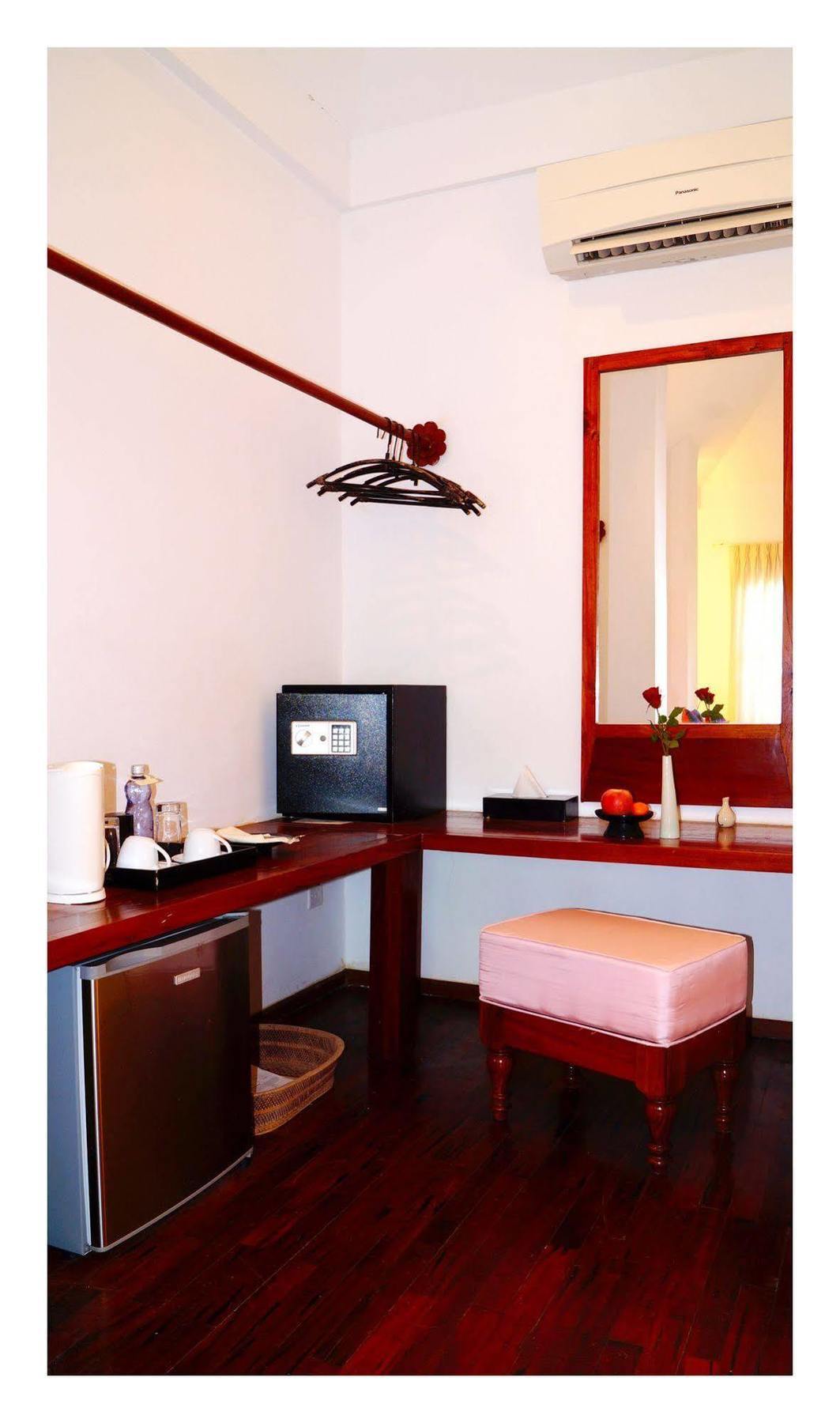 Hotel Oasis