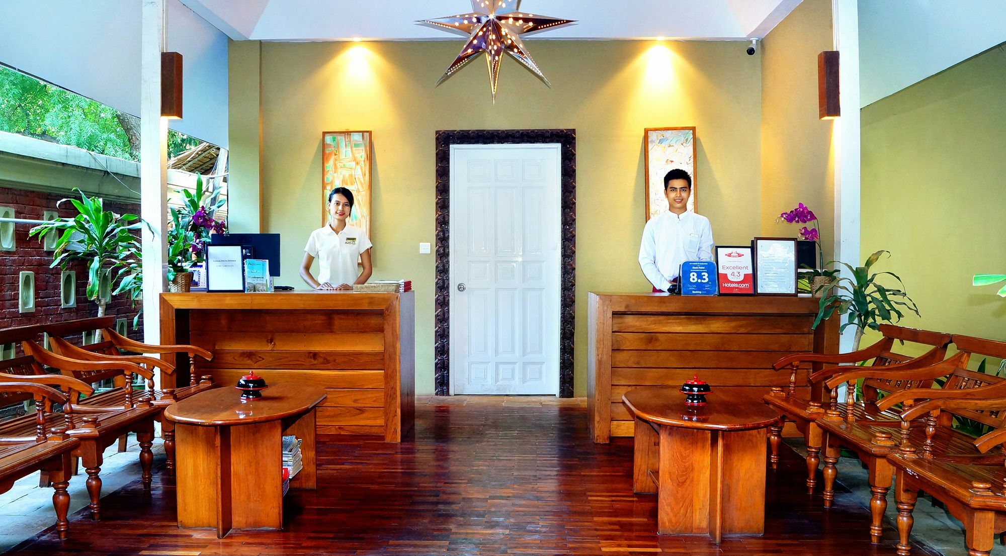 Oasis Hotel