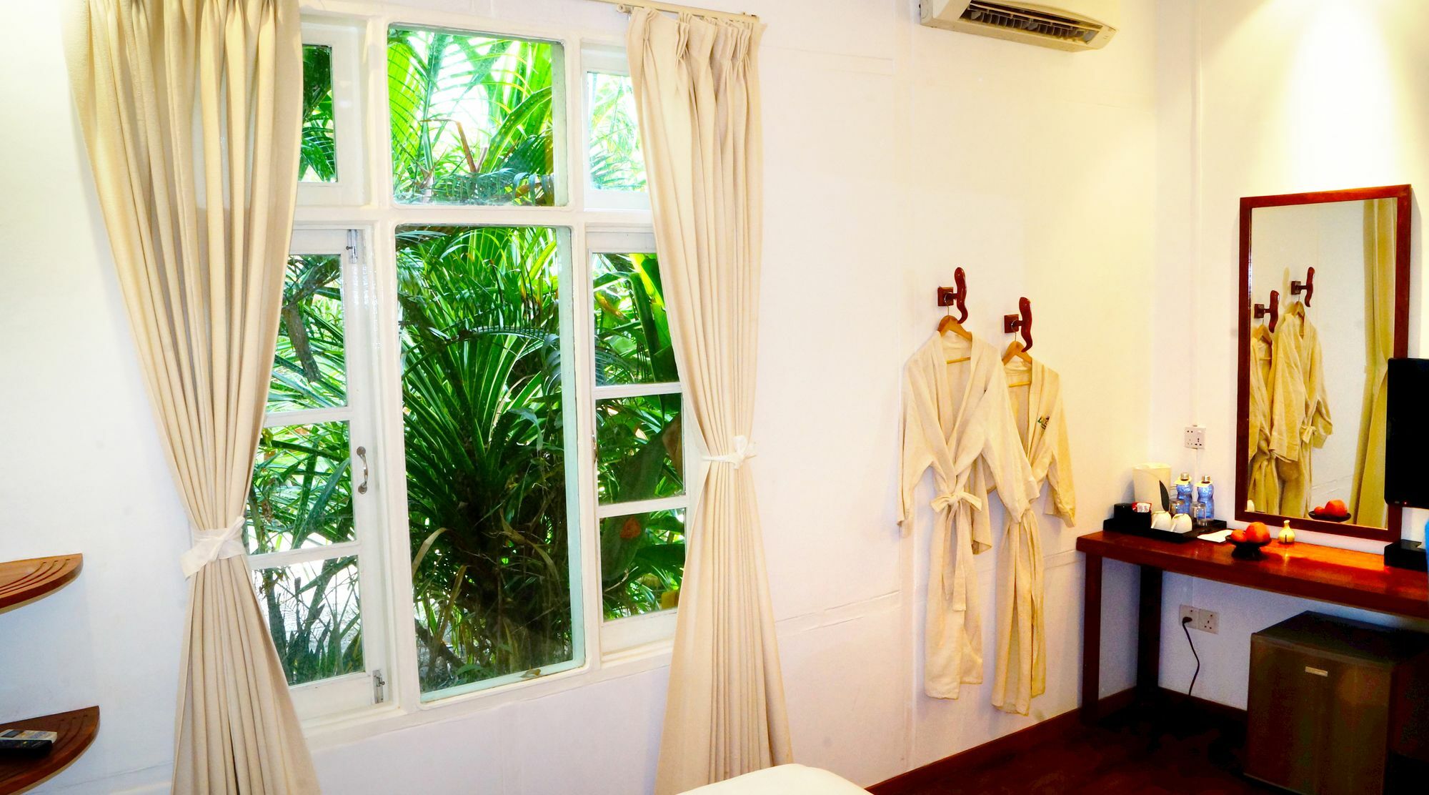 Oasis Hotel 2*